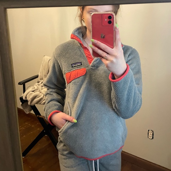 Pullover - Picture 3 of 4